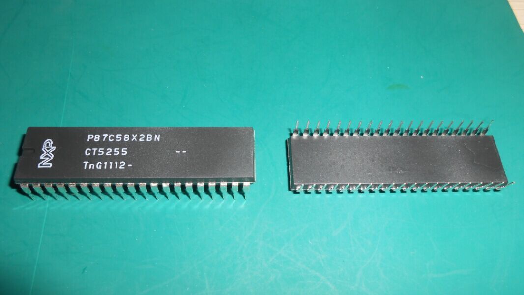 <b>P87C58X2BN</b>